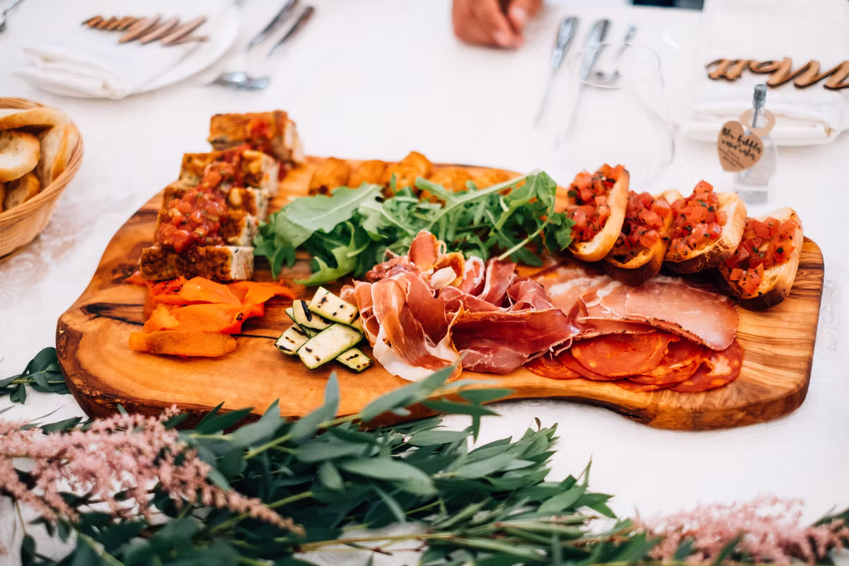 Sharing Board captured by Ross Hurley Photgraphy
