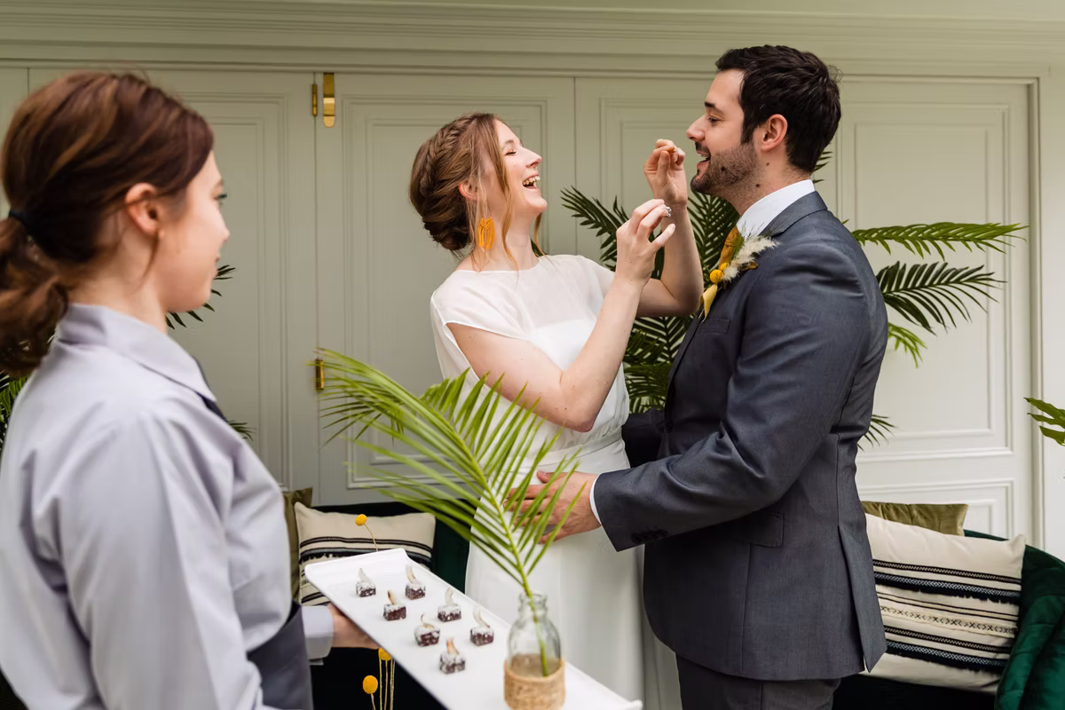 The Couple Enjoying their Canapés captured by Lemonade Photography