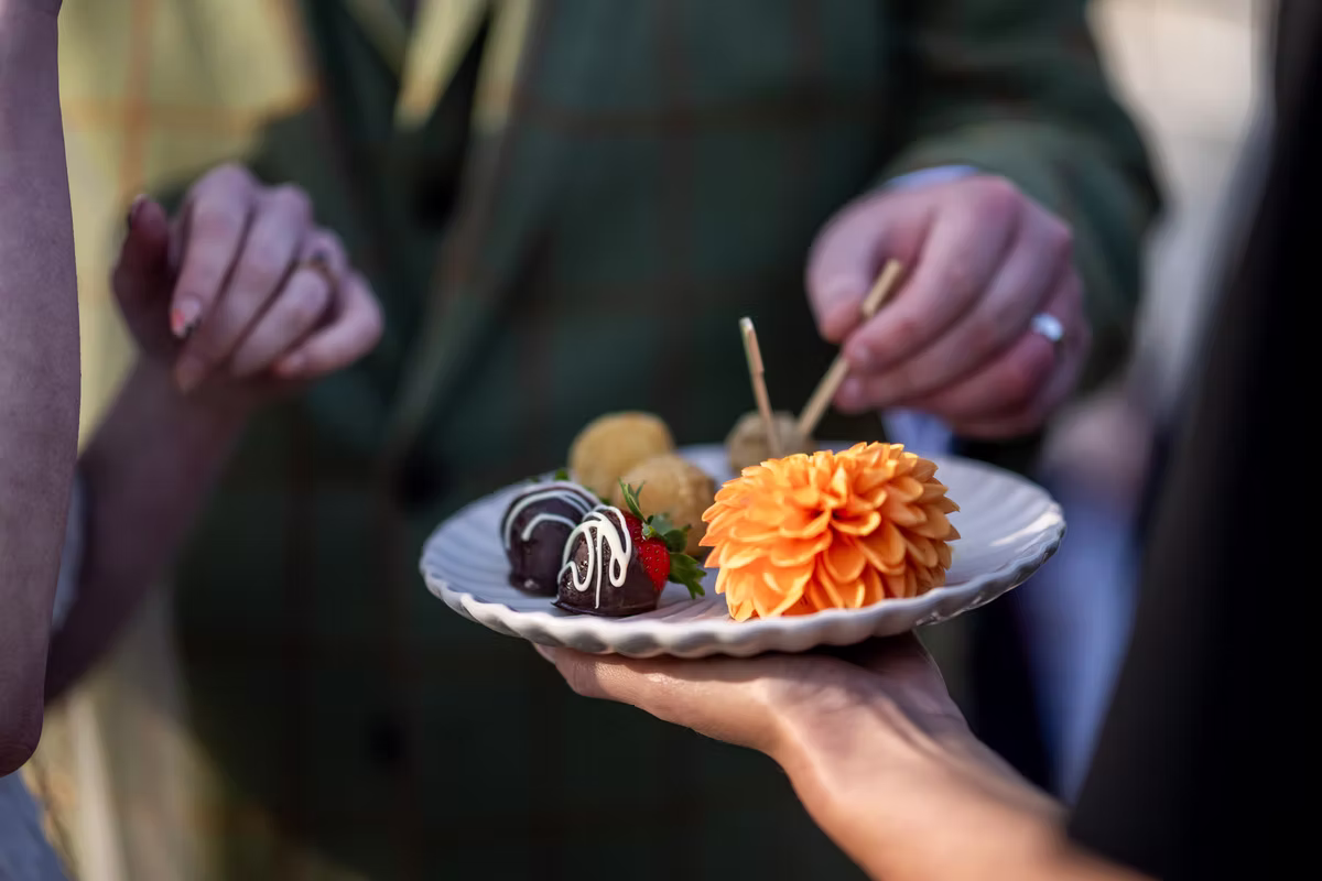 Couple canapés